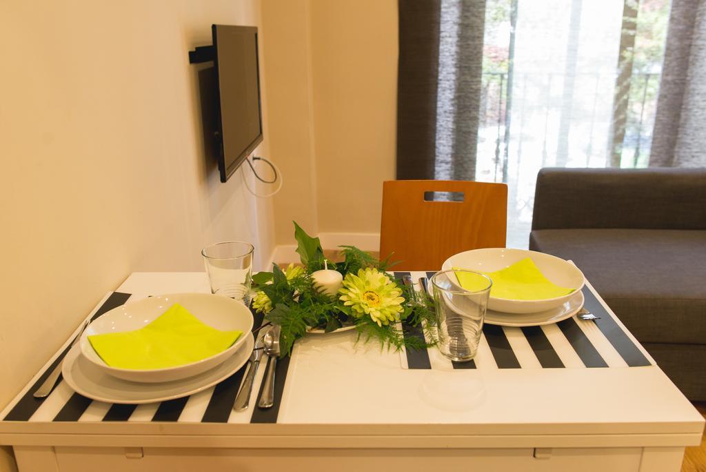Ab Apartamentos Trinidad Málaga Oda fotoğraf