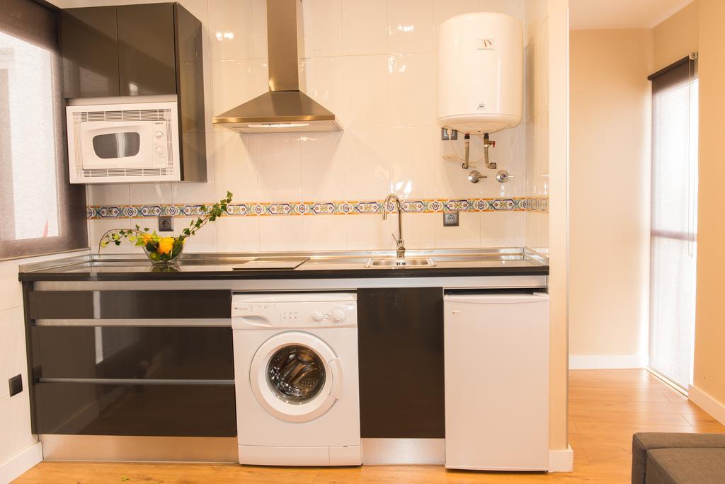 Ab Apartamentos Trinidad Málaga Oda fotoğraf