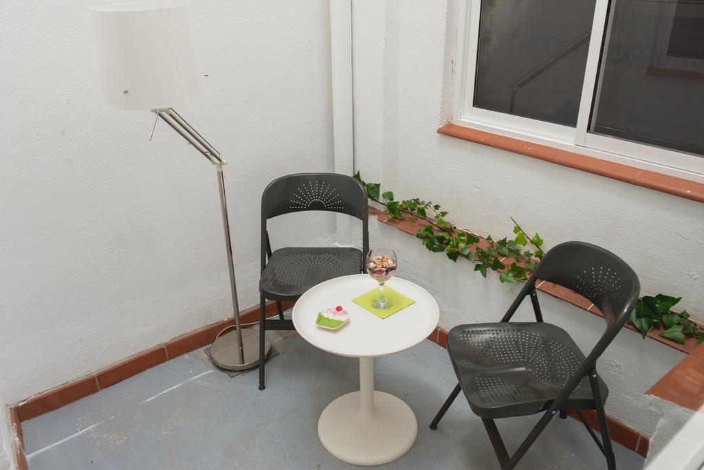 Ab Apartamentos Trinidad Málaga Oda fotoğraf